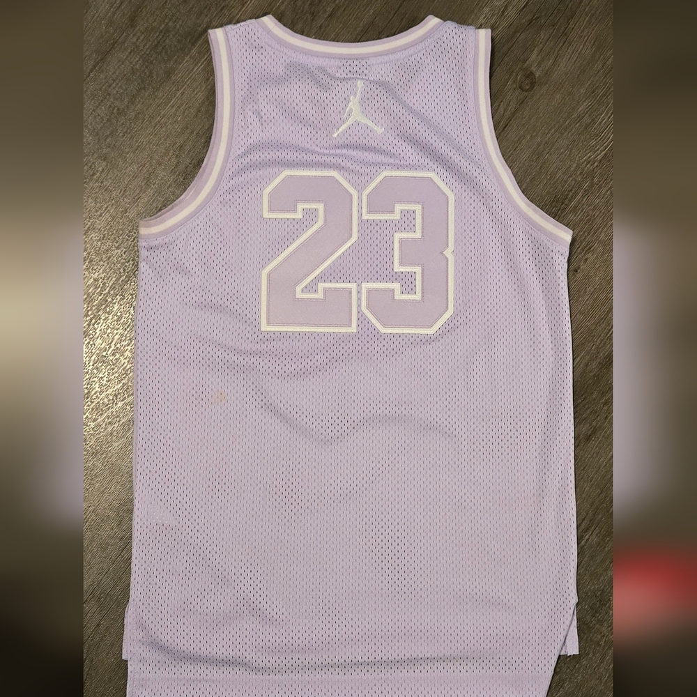 Air Jordan 23 Lavender Mesh Jersey – Women’s Medium - Picture 2 of 11